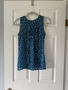 Sleeveless Geometric Print Top in Blue and Green